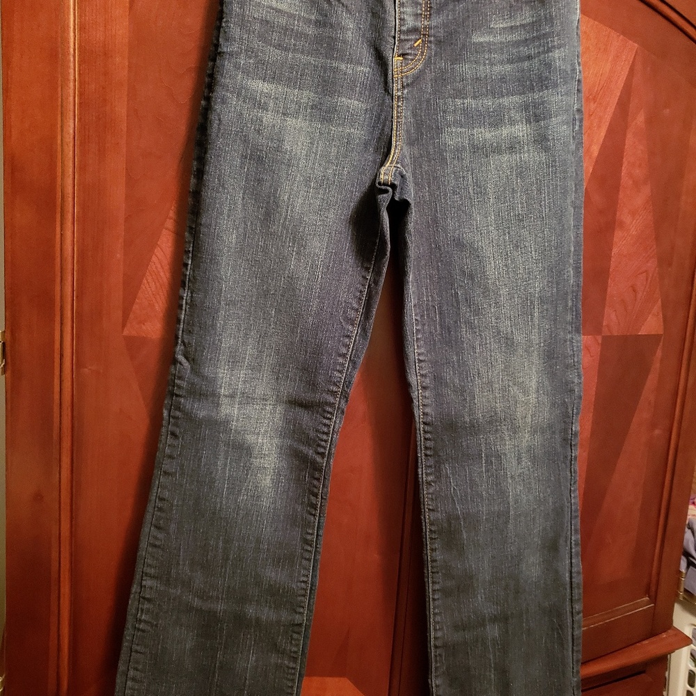 Jeans - Picture 2 of 3